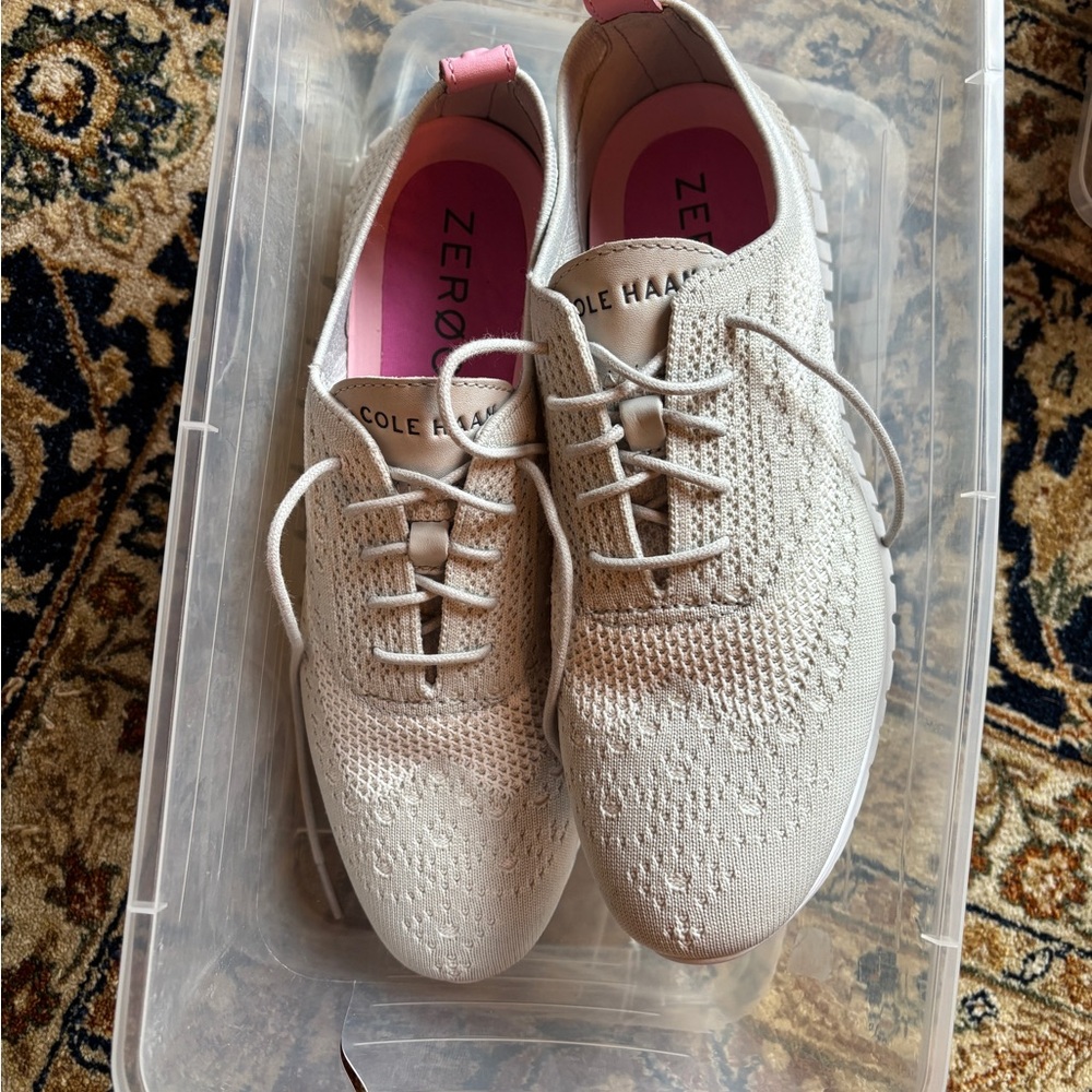 New Cole Haan Women's Gray Knit Sneakers, size 9